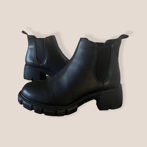 Steve Madden Chunky Howler Bootie